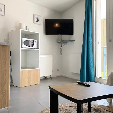#bs The Ingenious Blue Sleeps 4 Apartment